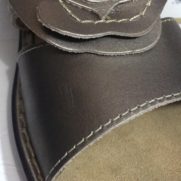 Clark’s ina foxy pewter color sandals Sz 8 M - Picture 4 of 4